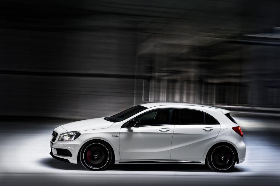  Mercedes-Benz A45 AMG 2013 года  (фото 8 из 55)